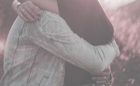 拥抱四年级作文3篇