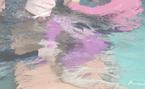 学游泳四年级作文