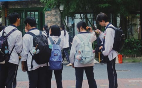 中学生期末评语模板